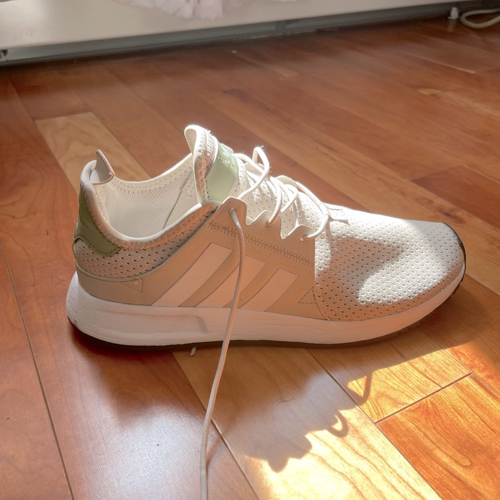 Adidas Sneakers